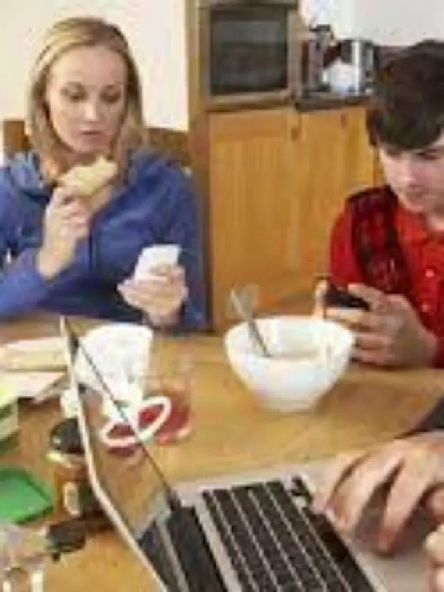 Easy Tips to break the Habit of Using Gadgets during Mealtimes