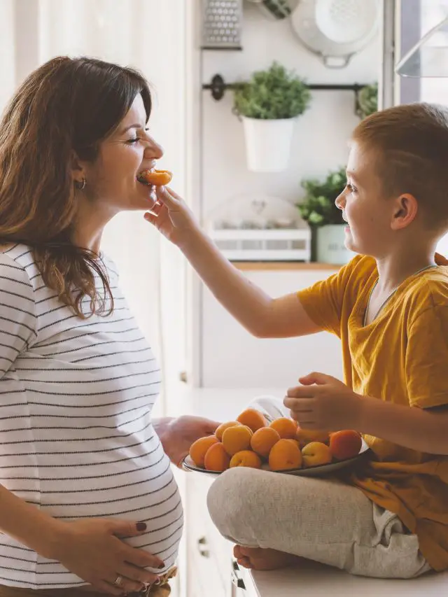 How Single Moms can announce their Pregnancy?