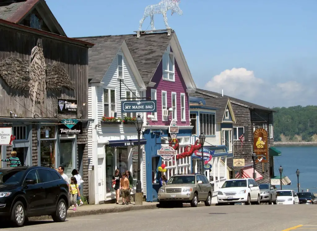 Bar Harbor Maine picture from Google